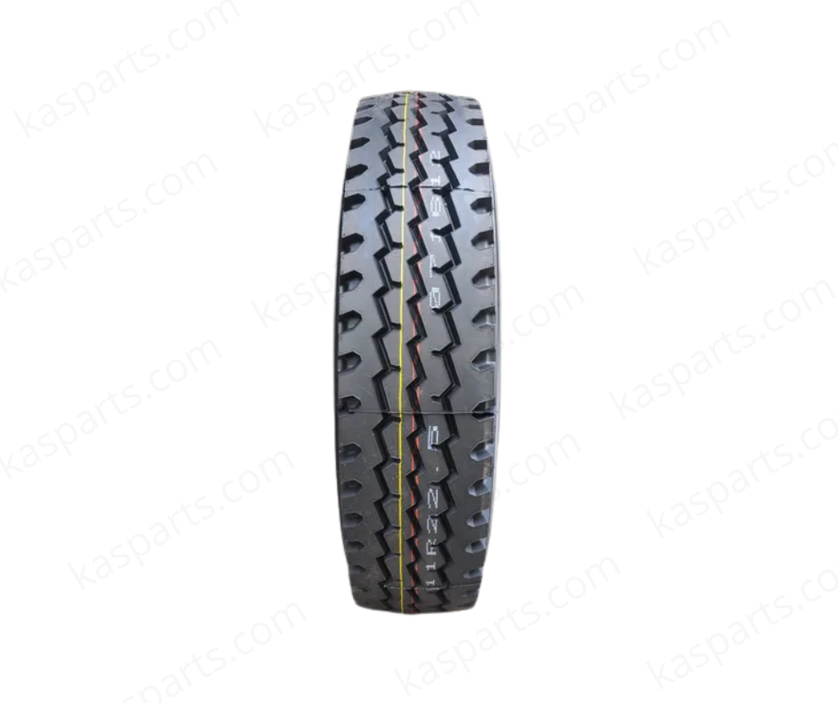 825R16 Pneus Ovation 825R16 pour Toyota Hilux - Image 1