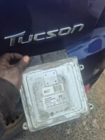 Engine ECM Control Module / Module moteur Hyundai Tucson 39116-2G292