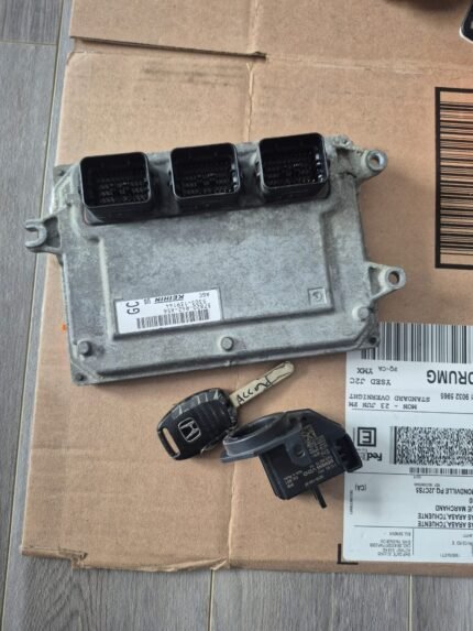 Engine ECM Control Module / Module Moteur 37820-R42-A56