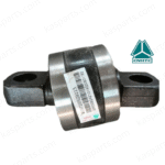 Silembloc tendeur AZ9725529213 de marque CNHTC pour camions HOWO, pièce mécanique robuste en métal et élastomère noir, vue de face sur fond blanc avec logo Kasparts.
